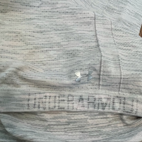 Under Armour Threadborne Light Heather Gray Shirt - Picture 4 of 4